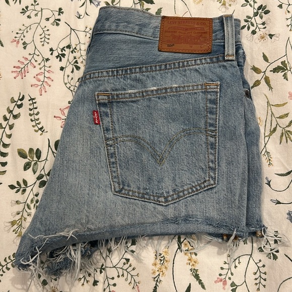 Levi’s 501 - Picture 2 of 2